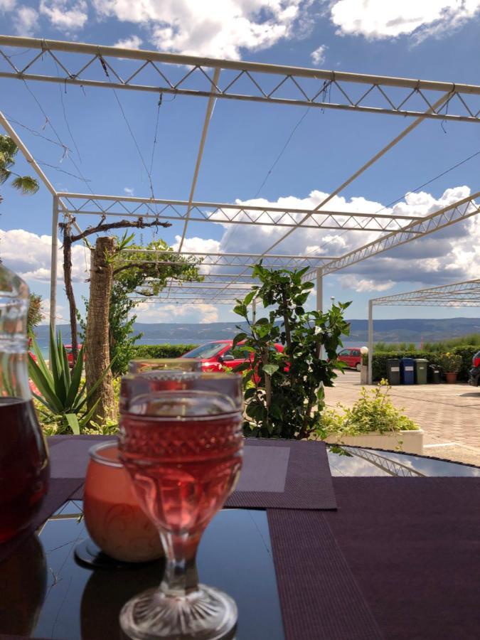 Apartmani “Kresimir” Omis Luaran gambar