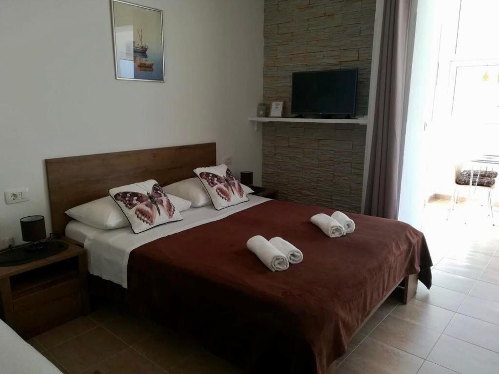Apartmani “Kresimir” Omis Luaran gambar