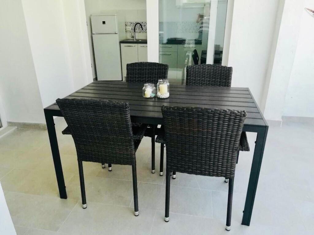 Apartmani “Kresimir” Omis Luaran gambar