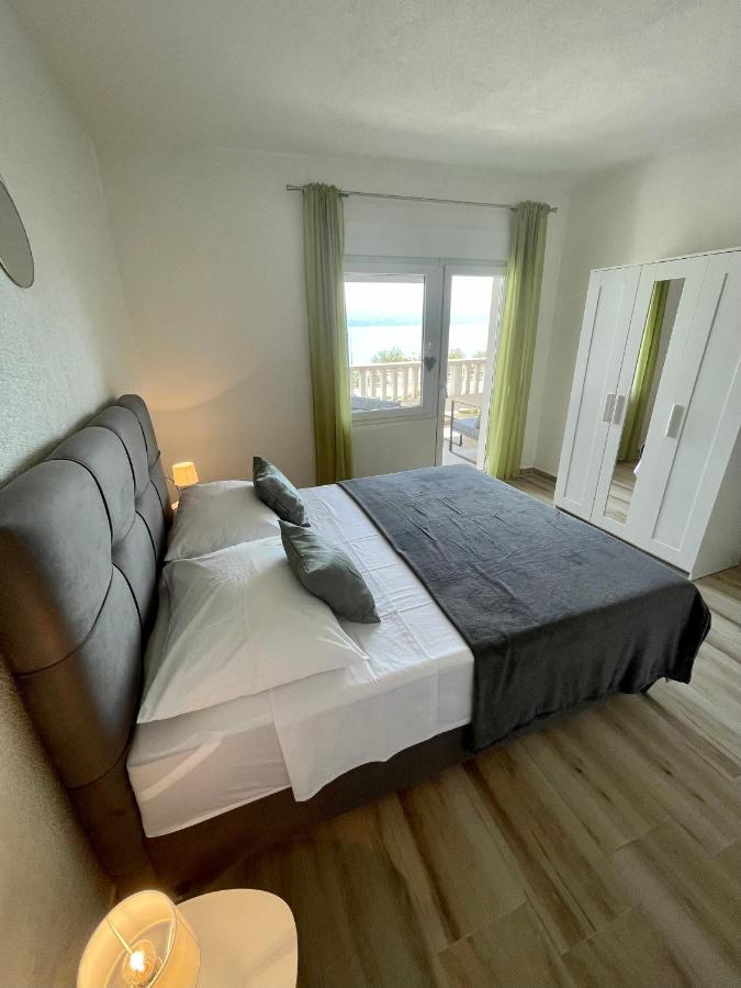 Apartmani “Kresimir” Omis Luaran gambar