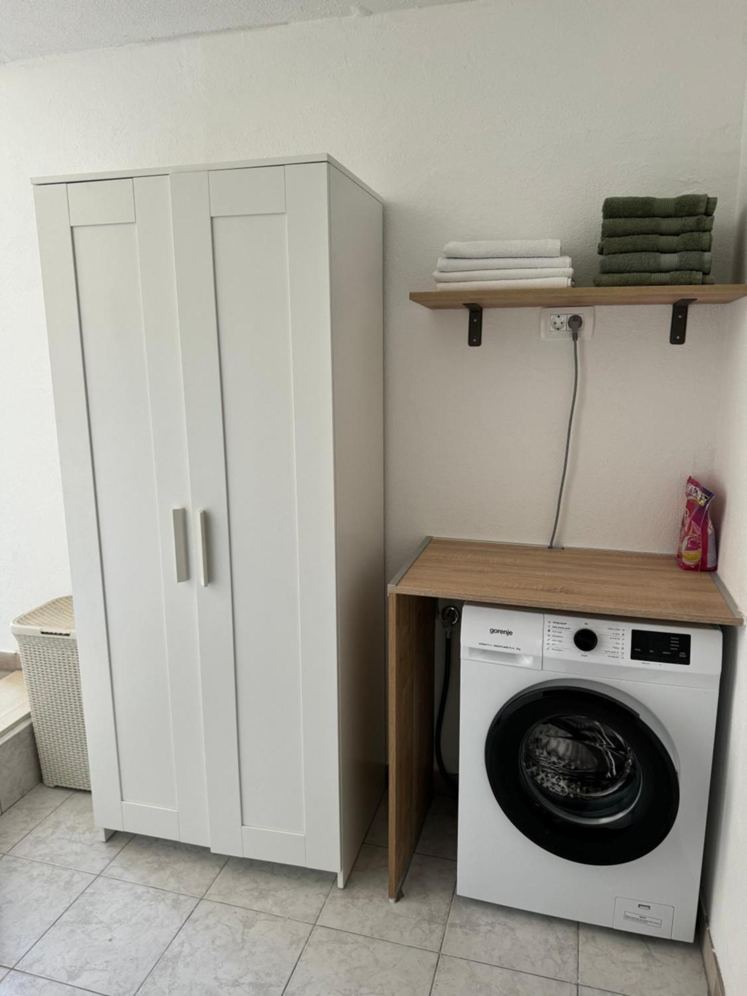 Apartmani “Kresimir” Omis Luaran gambar