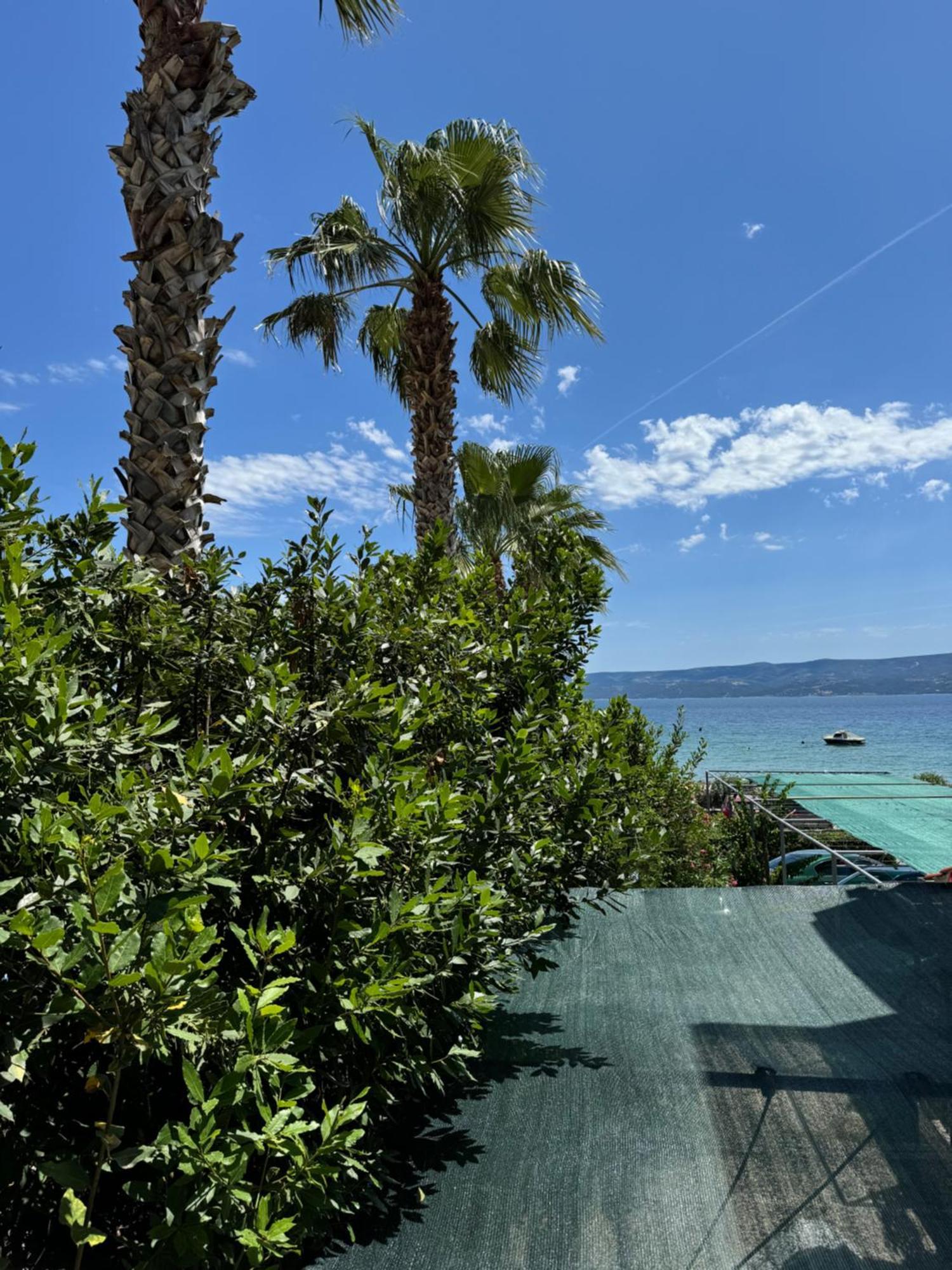 Apartmani “Kresimir” Omis Luaran gambar